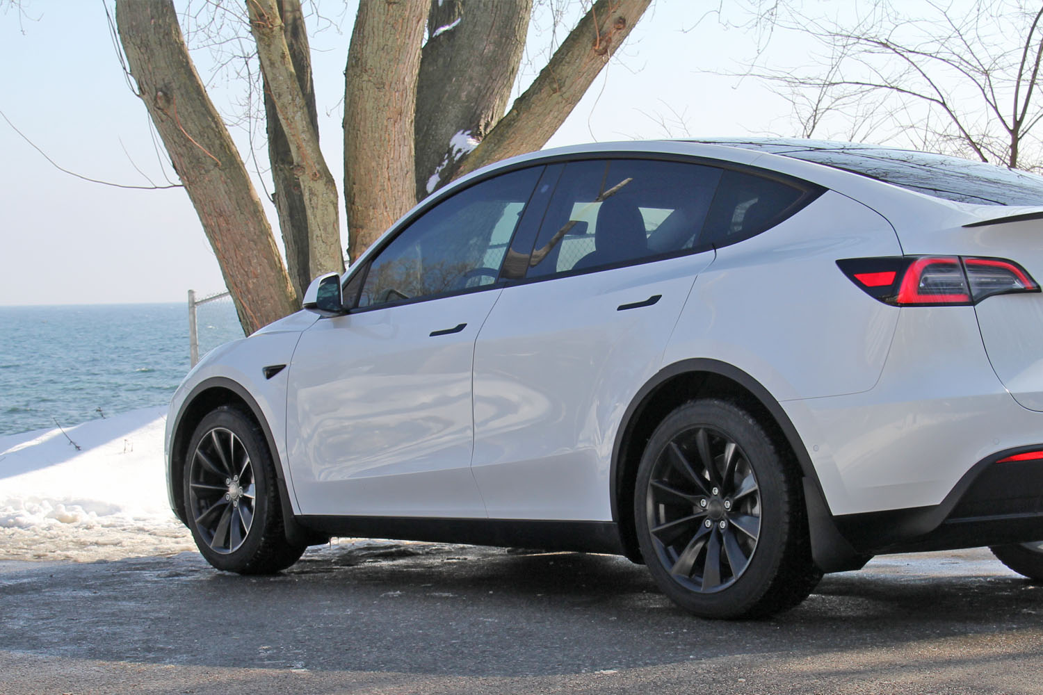 Tesla Model Y mud flaps keep clean