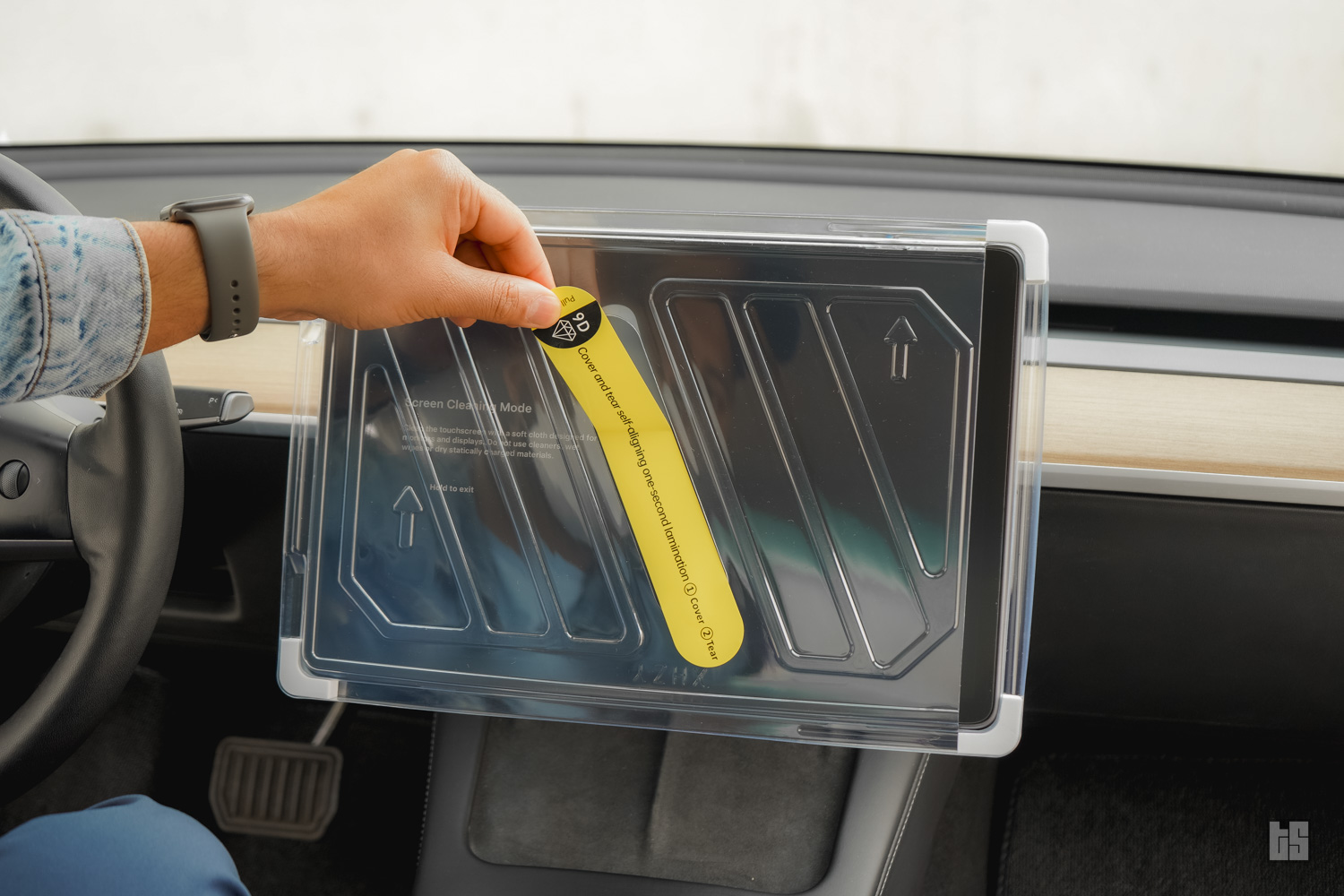 Tesla Model Y/3 Screen Protector by Tesloid