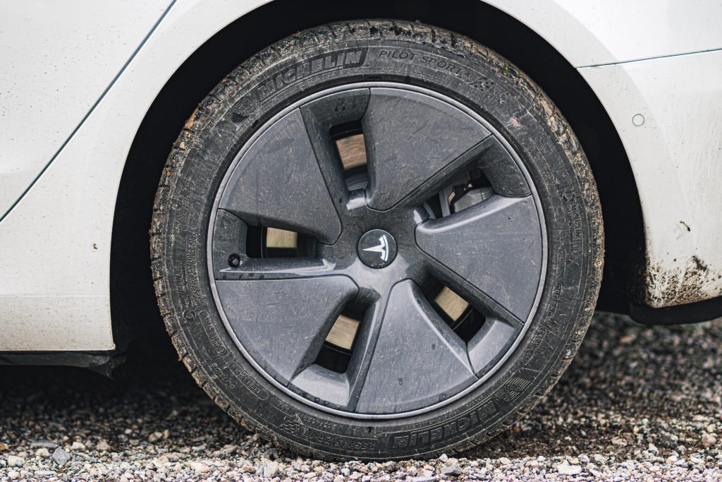 Aero Wheel Covers on Tesla Model 3 18" Stock Wheels
