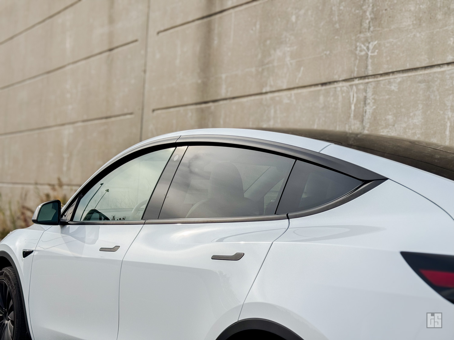 model Y window rain and wind deflector