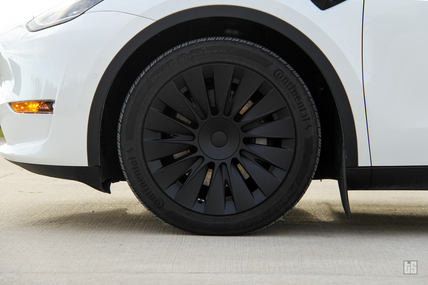 Tesla Model Y Induction Wheel Covers 19 inch 4PCS Matte Black Model Y -  EVBASE-Premium EV&Tesla Accessories