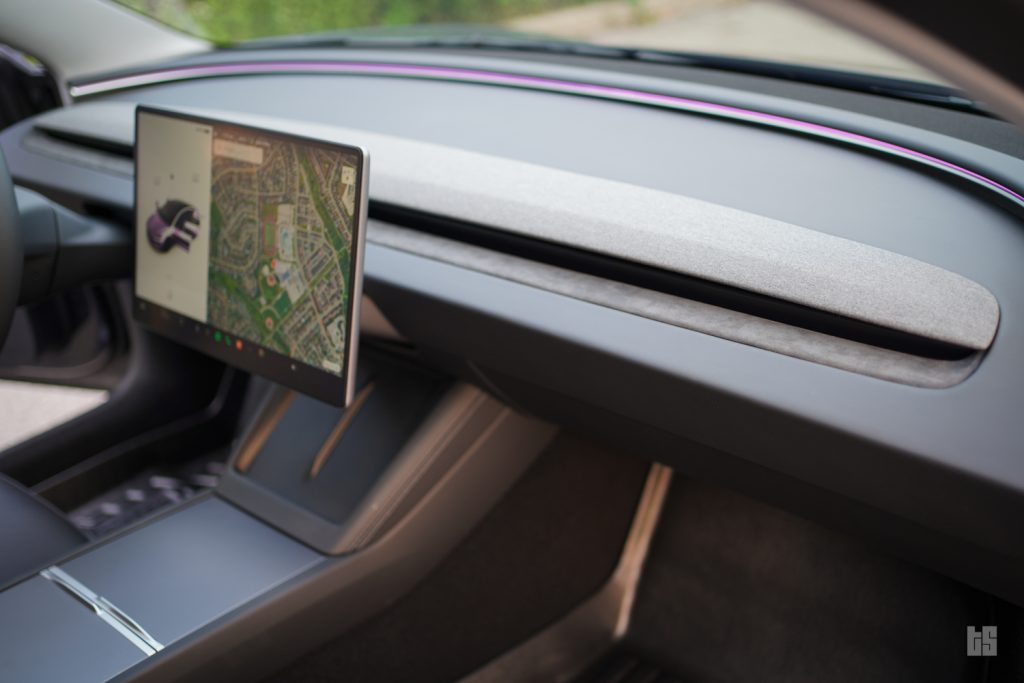 Tesla Dash Cover Alcantara for 2024 Highland