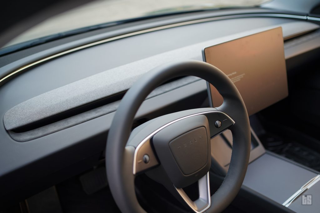 Tesla Dash Cover Alcantara for 2024 Highland