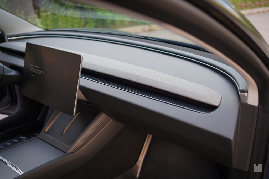 Tesla Dash Cover Gloss Carbon Fiber for 2024 Highland