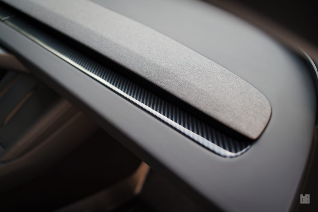 Tesla Dash Cover Gloss Carbon Fiber for 2024 Highland