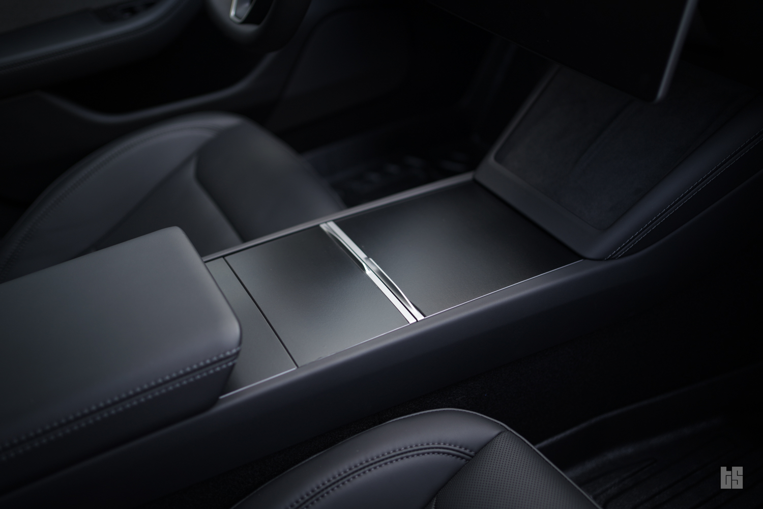 Model 3 Highland Center Console Wrap Matte Black