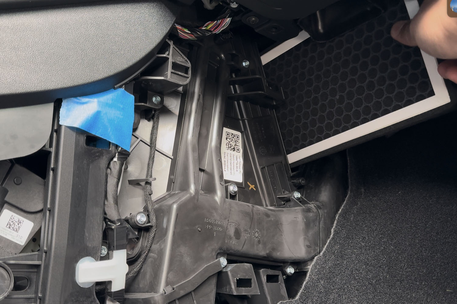 Tesla Model Y/3 Cabin Air Filter - HEPA