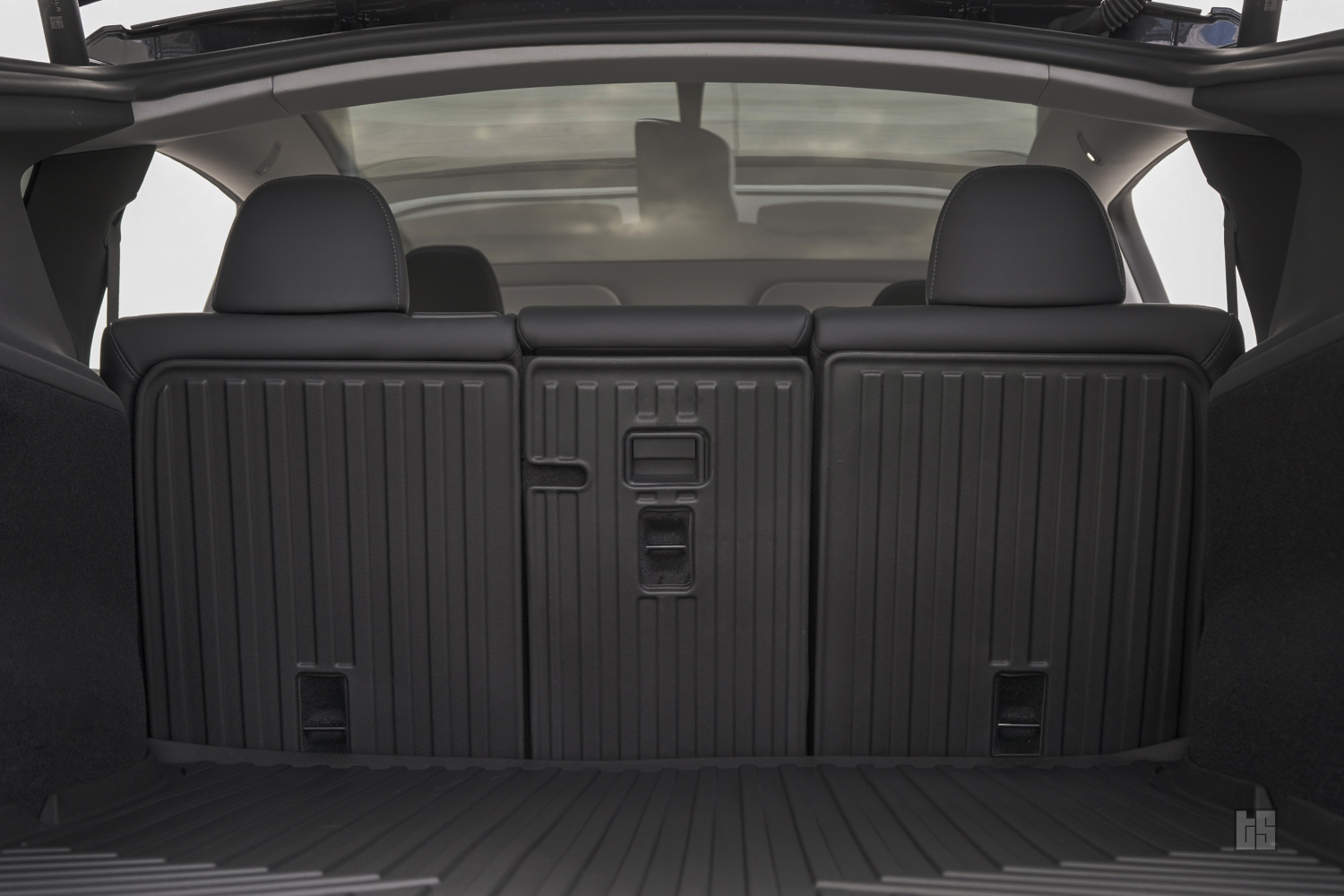Model Y Back Seat Mat