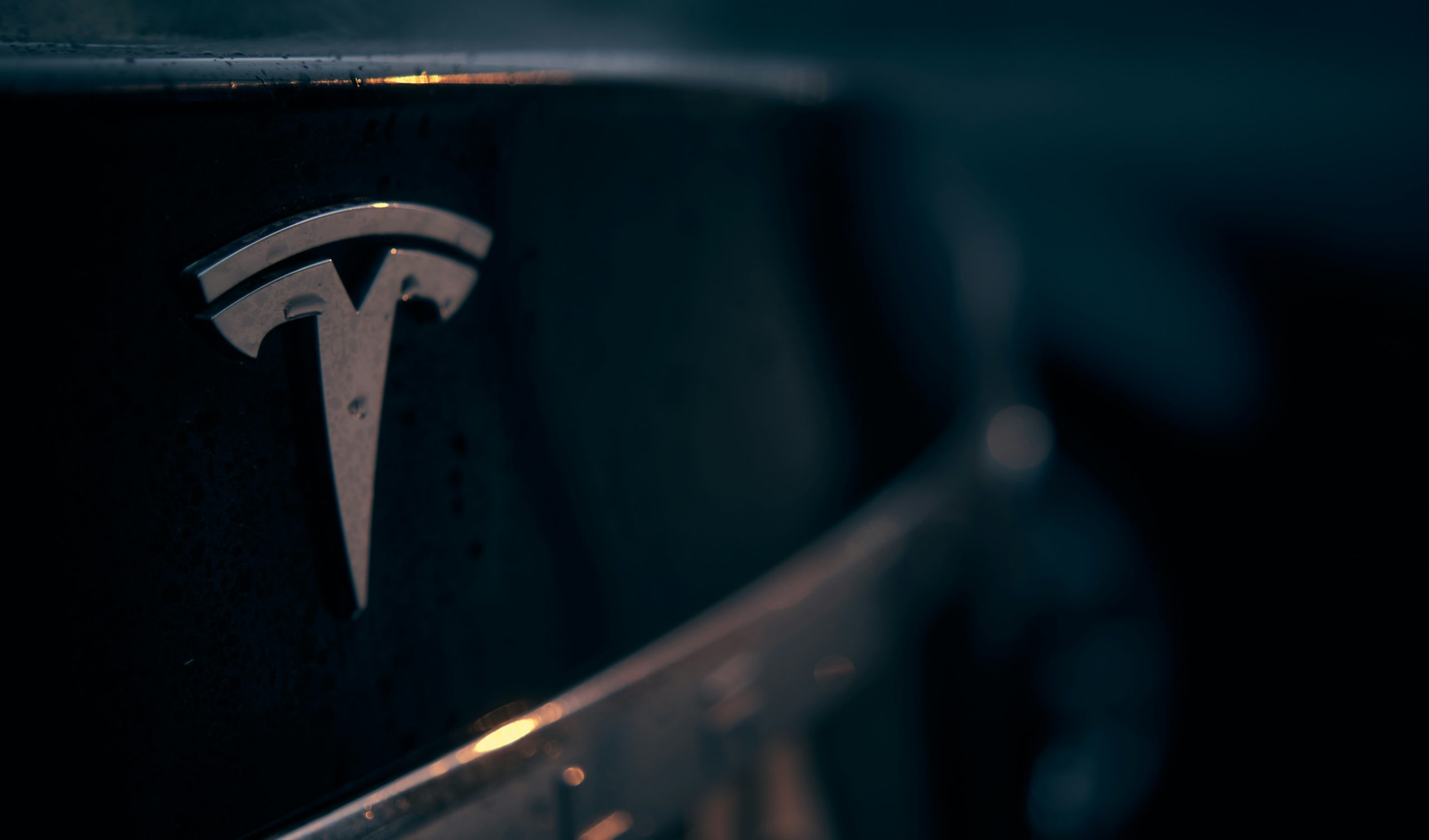 Tesla Model S Trunk