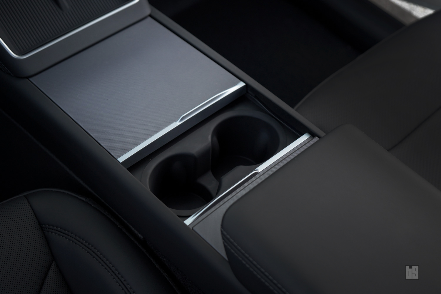 Tesla Model Y Juniper 3D Cup Holder and Wireless Charger Liners