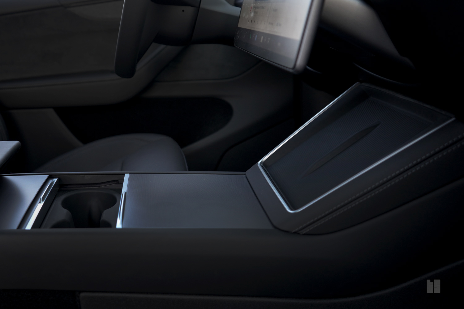 Tesla Model Y Juniper 3D Cup Holder and Wireless Charger Liners