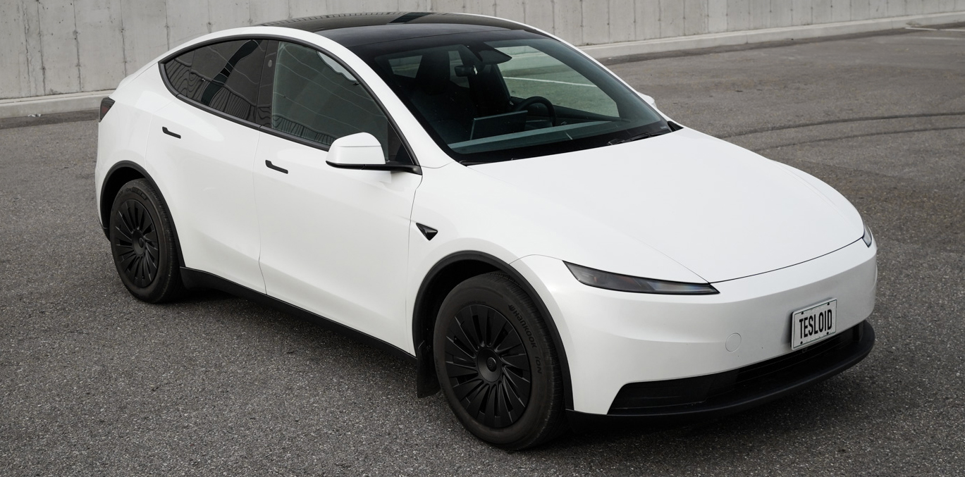 Model Y Standard Range Wheel Covers